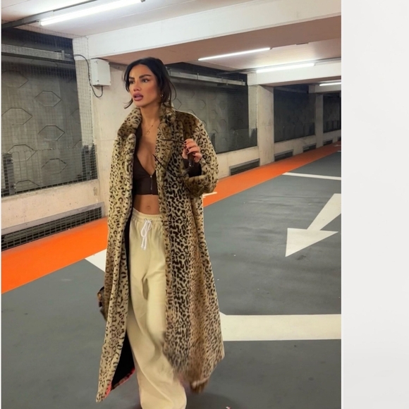 Fashion Nova Leopard Print Teddy Jacket - Picture 1 of 6